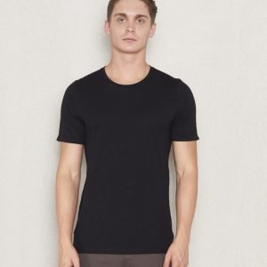 Ljung by Marcus Larsson Core Tee Black