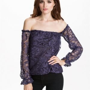 NLY Design Off-Shoulder Heavy Lace Svart