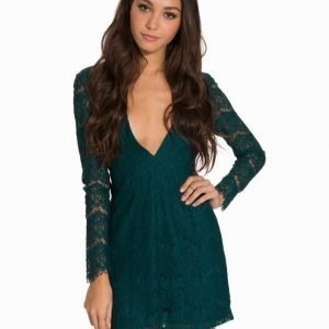 NLY Trend Deep V-Neck Lace Dress