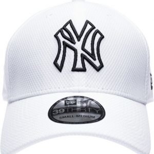 New Era 3930 Diamond Cap Lippis